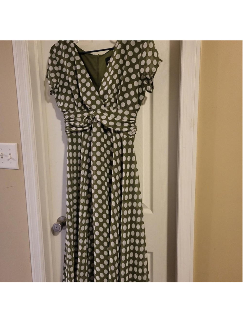 Green polka dot dress with zipper in back petite